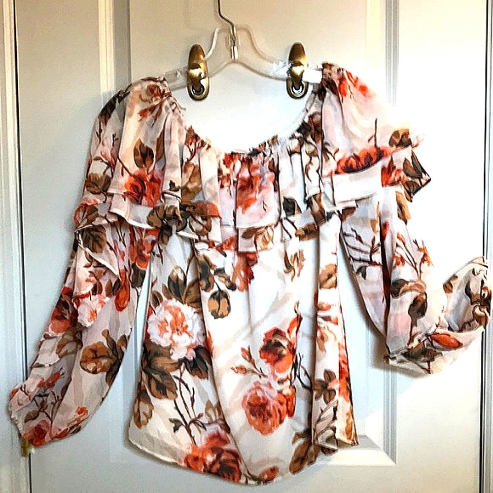 White House Black Market, long sleeve blouse, floral, XS-SMALL-Medium